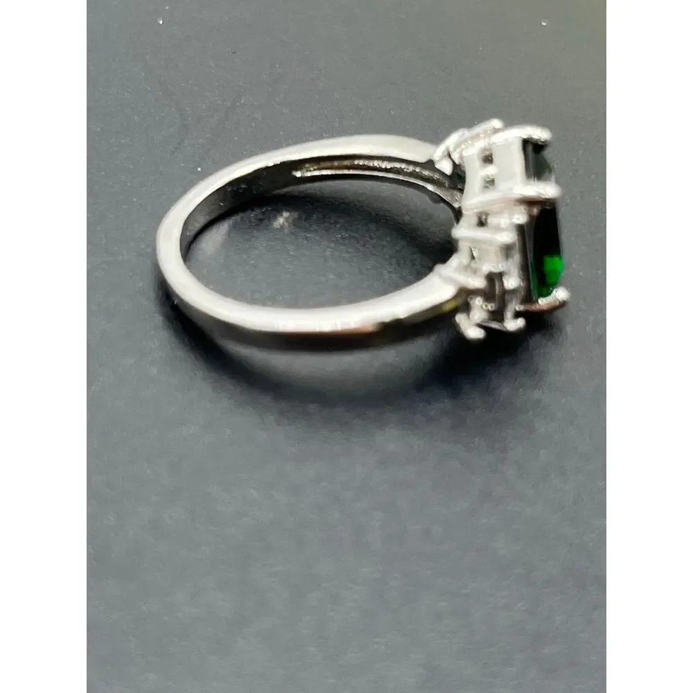 Sterling Silver Rhodium Plated Emerald Cut Green CZ Stone Baguette Side CZ 8.25‎